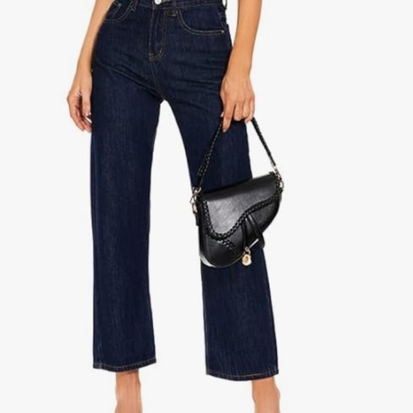 Black leather saddle bag crossbody new with detachable straps - Picture 2 of 6